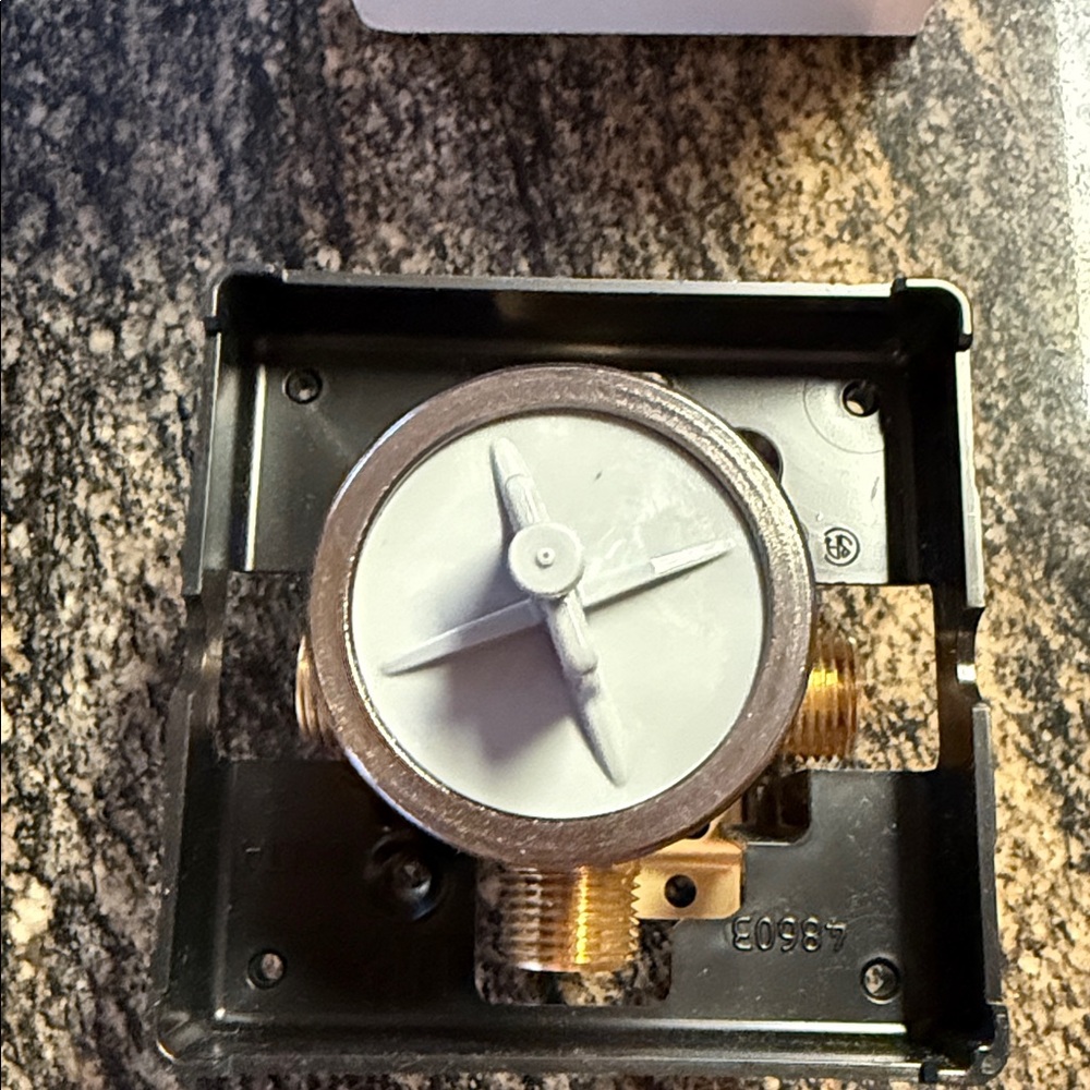 Delta MultiChoice Universal Valve in White Packaging - Picture 10 of 12